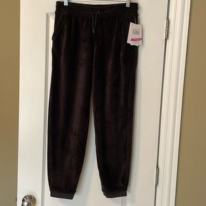 Athleta girl Feelin’ Good (Retroplush) Jogger NWT